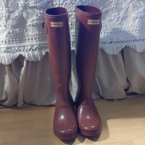 Hunter Burgundy Rain Boots